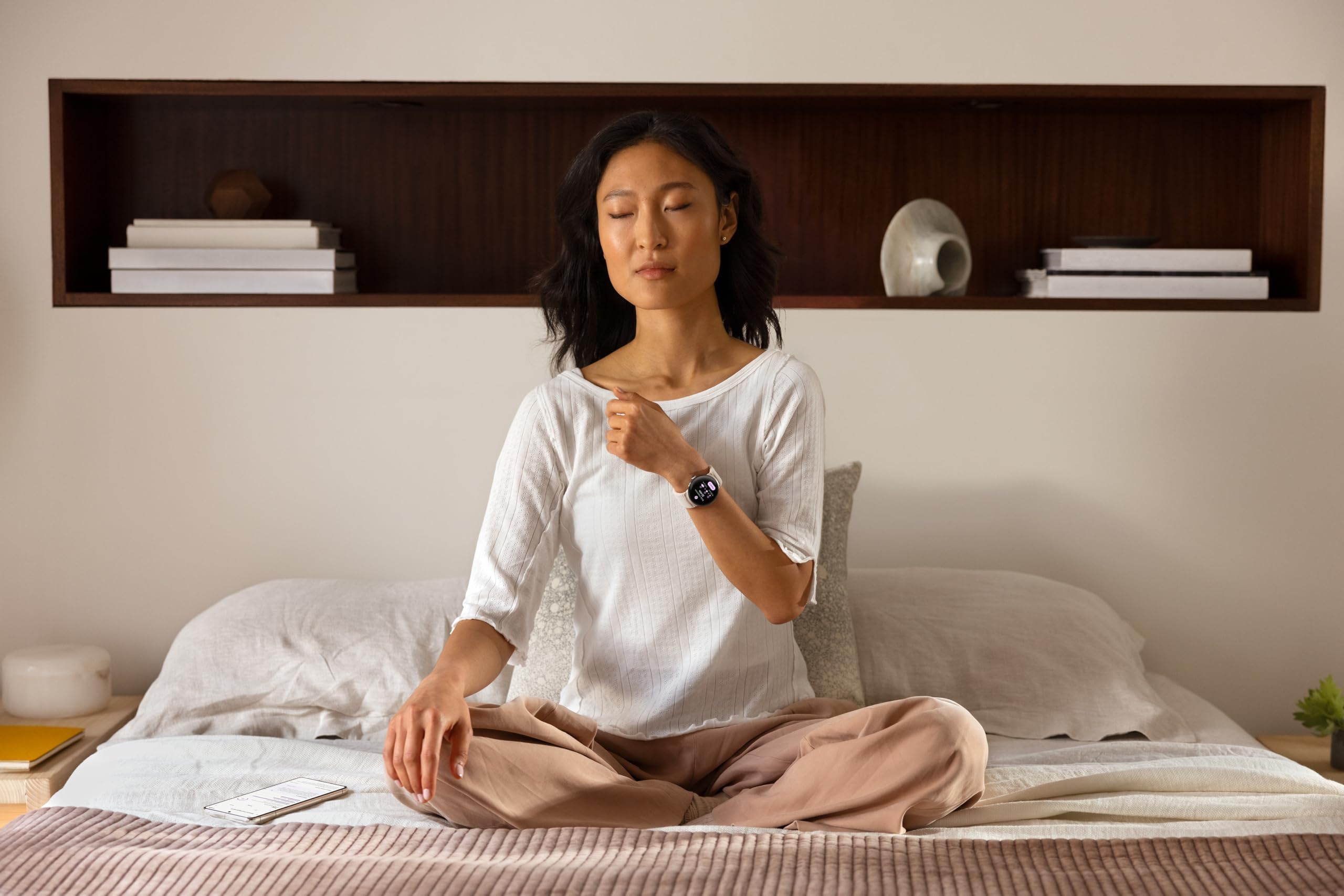 Google - Pixel Watch 2 Polished Silver Smartwatch w/ Bay Active Band LTE -GA05012-US