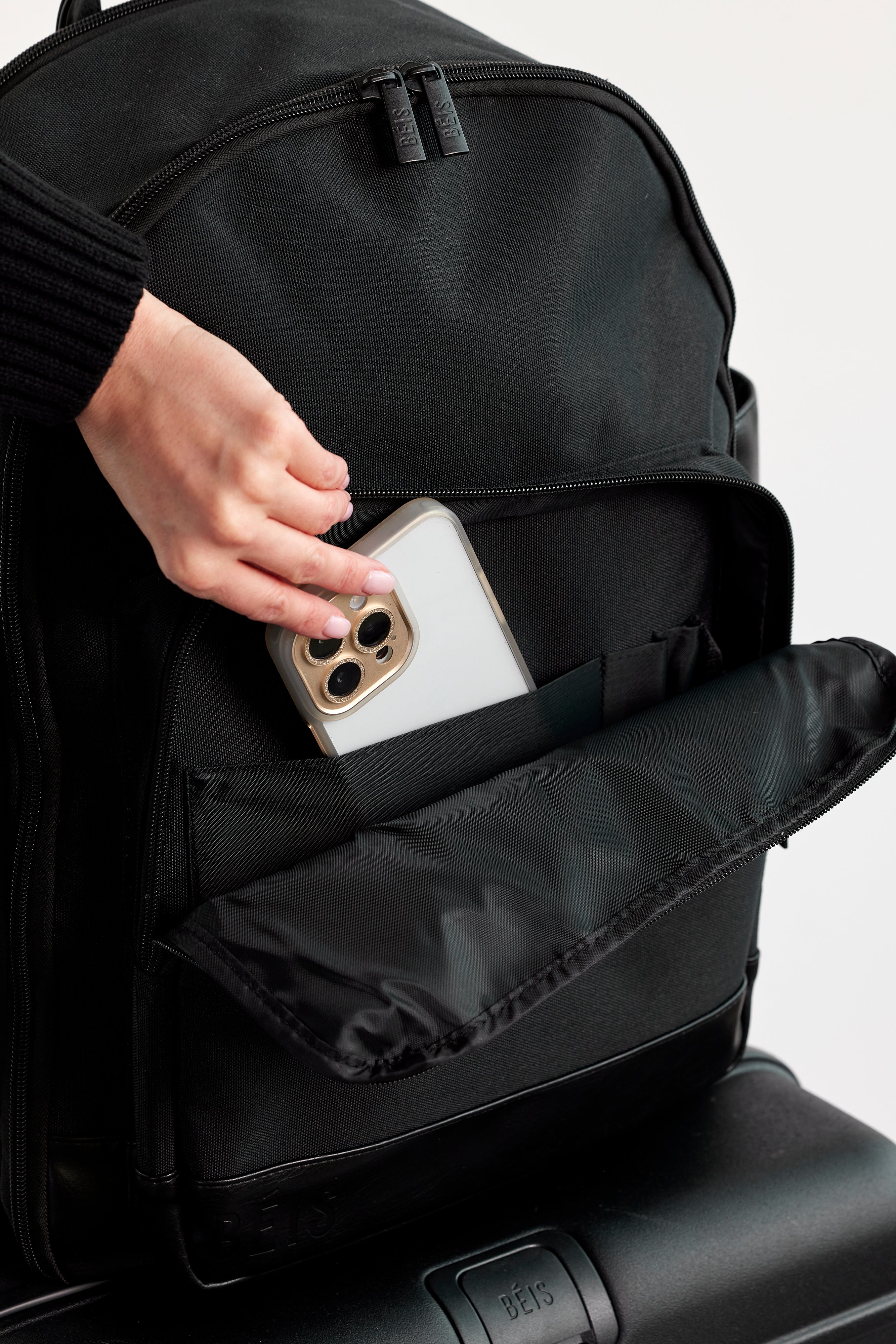 Resale The Travel Backpack in Black