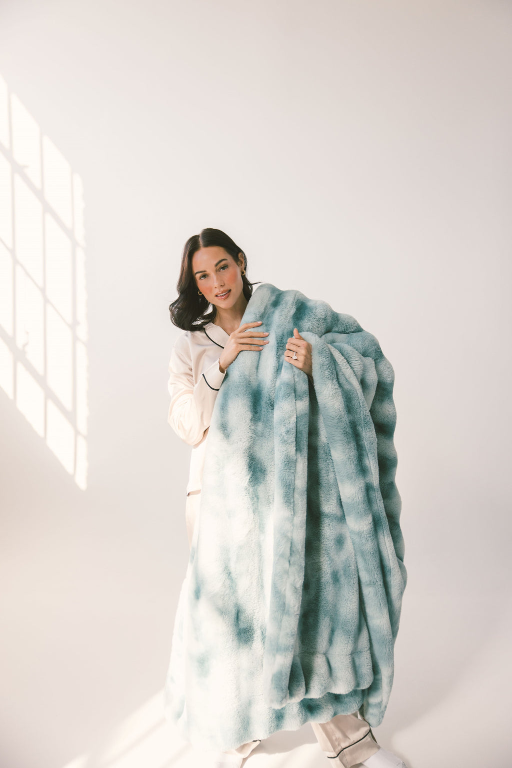 Extreme Ultra Cloud Smoke Blue Blanket