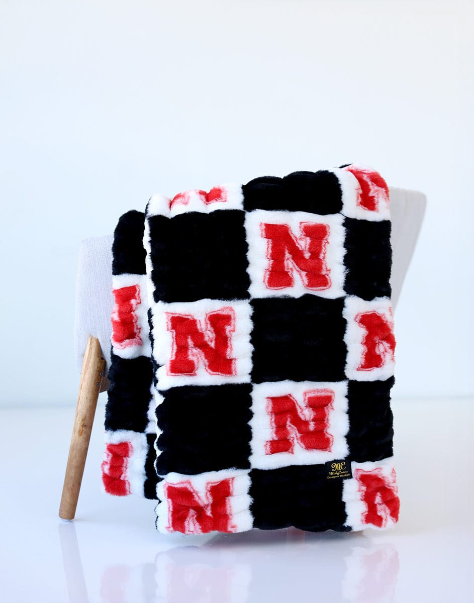 Nebraska Huskers Blanket - Hugs