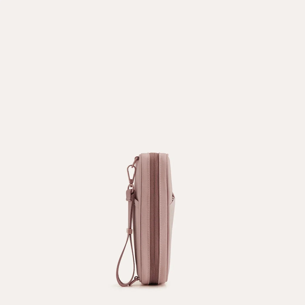 (FREE GIFT)Crush Passport Holder